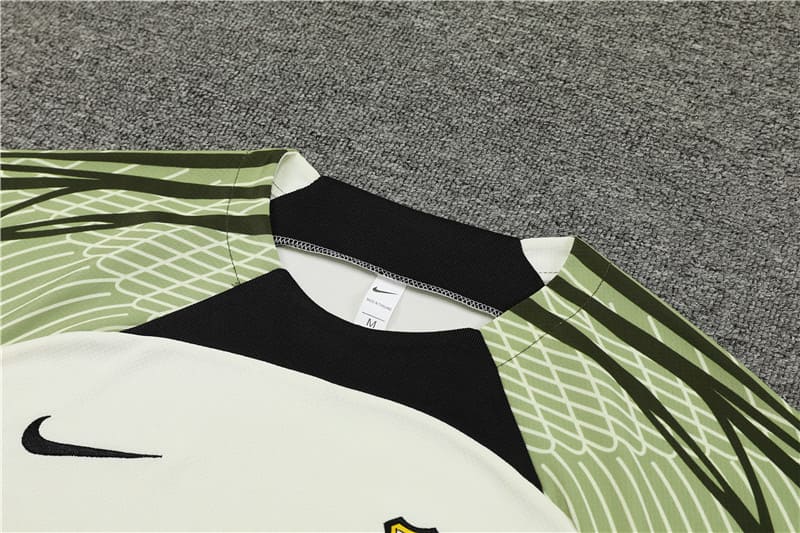 Kit Treino Barcelona 23/24 - Creme