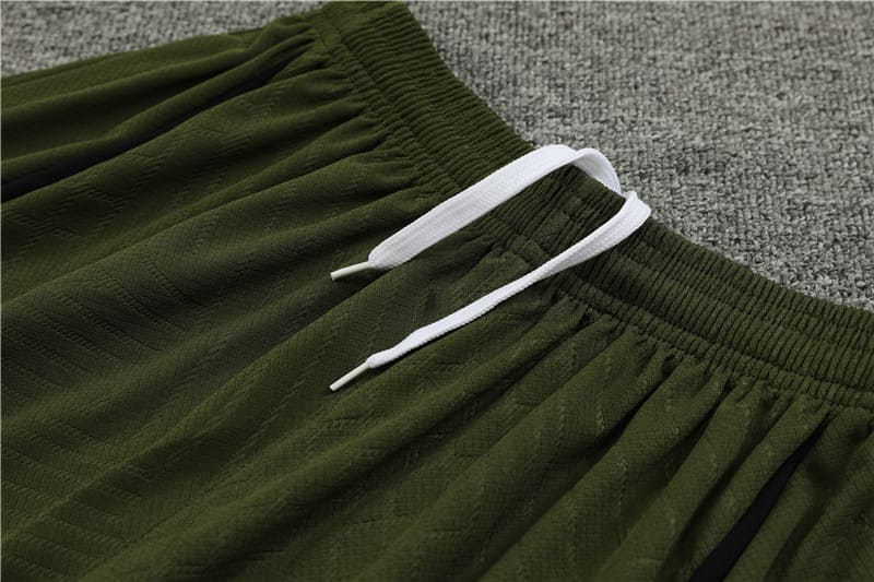 Kit Treino Barcelona 23/24 - Creme